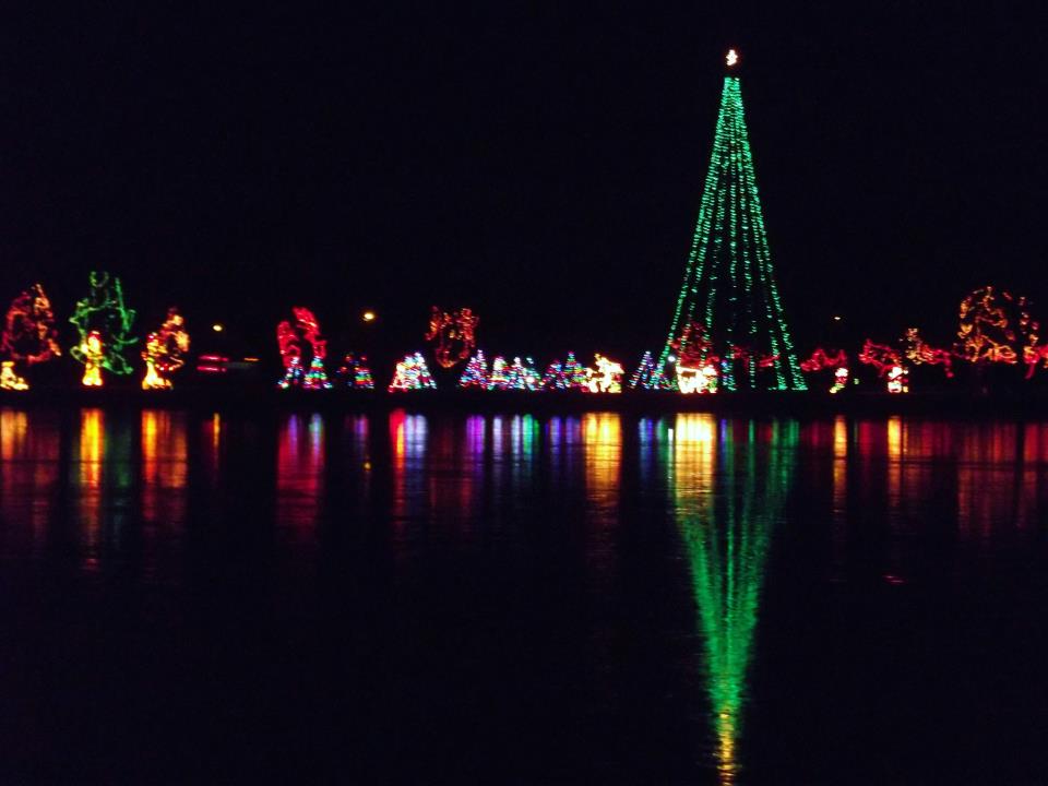 Photo Gallery Oshkosh Celebration of Lights!